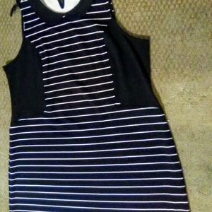 XL Black/White sleeveless dress. Never worn.